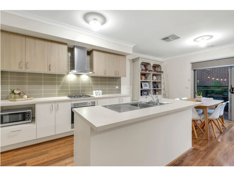 3 Courances Walk, Wollert VIC 3750