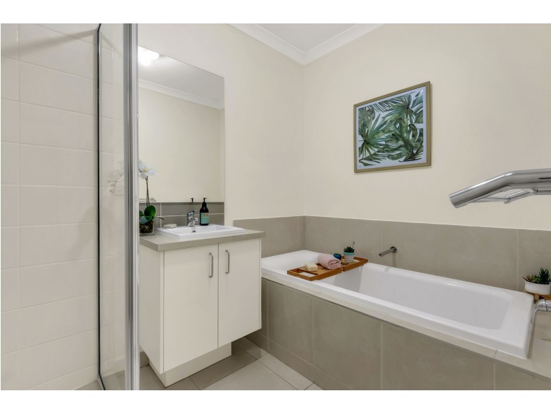 3 Courances Walk, Wollert VIC 3750