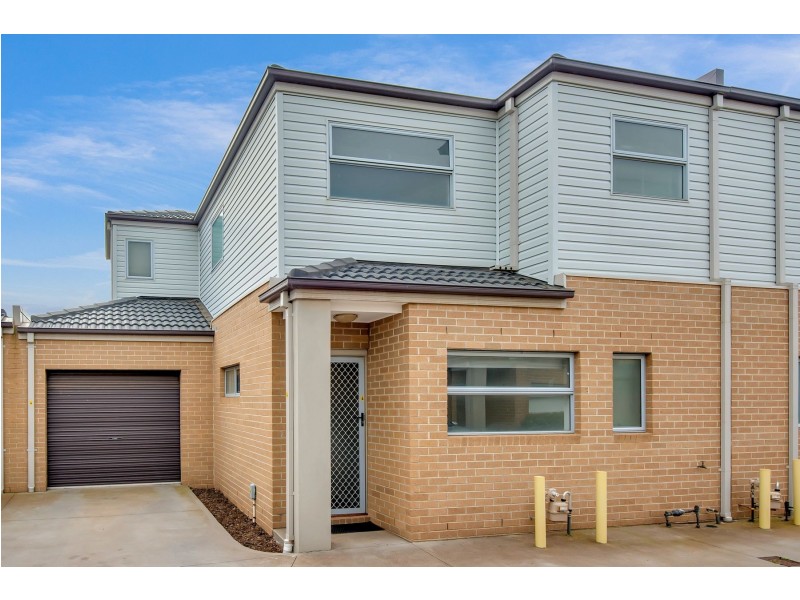 4/12-14 Vilnius Way, Truganina VIC 3029