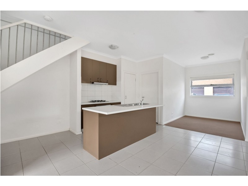 4/12-14 Vilnius Way, Truganina VIC 3029