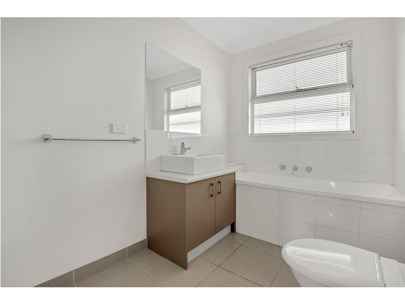 4/12-14 Vilnius Way, Truganina VIC 3029