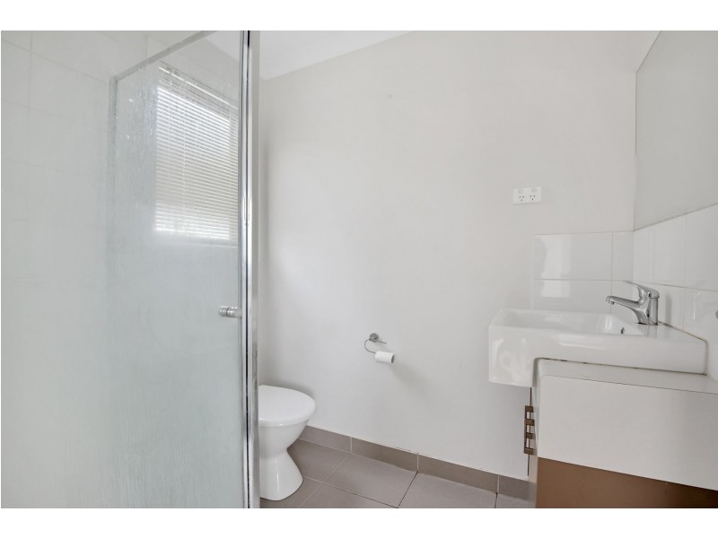 4/12-14 Vilnius Way, Truganina VIC 3029