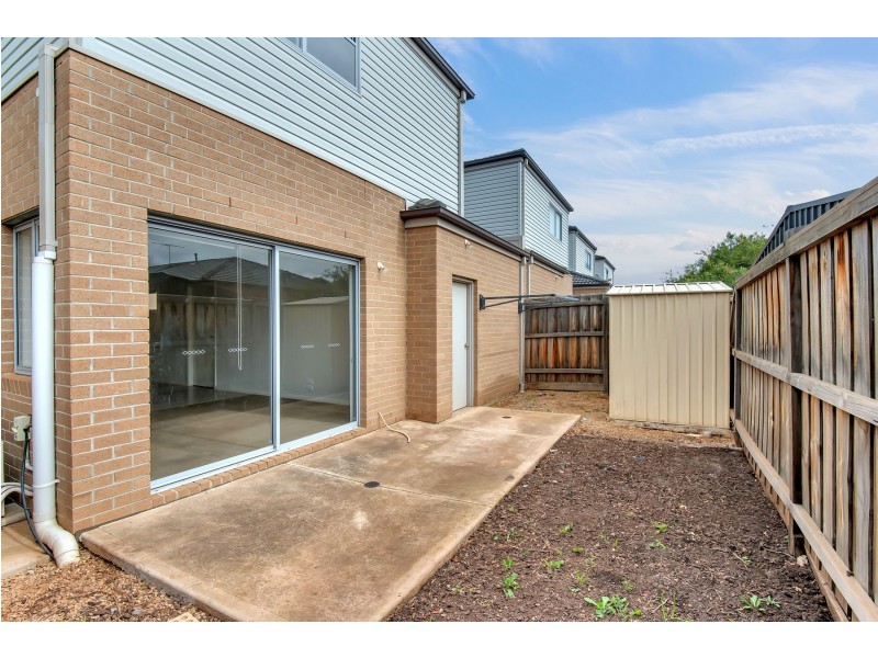 4/12-14 Vilnius Way, Truganina VIC 3029