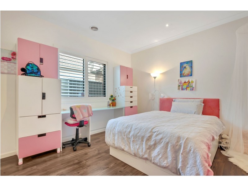 8 Cauduro Way, Epping VIC 3076