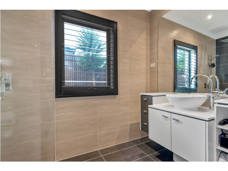 8 Cauduro Way, Epping VIC 3076