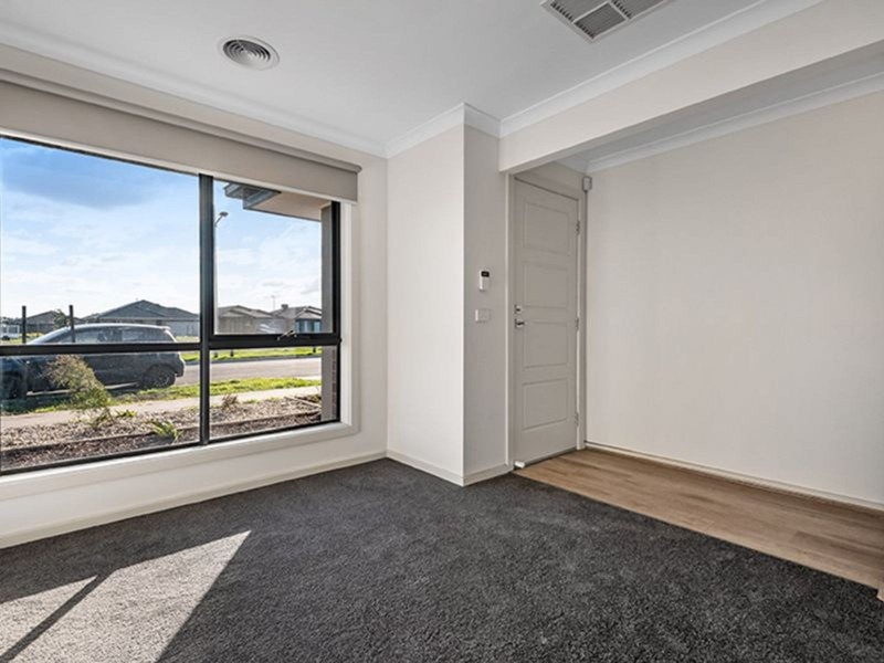 32 Conjola Way, Wollert VIC 3750