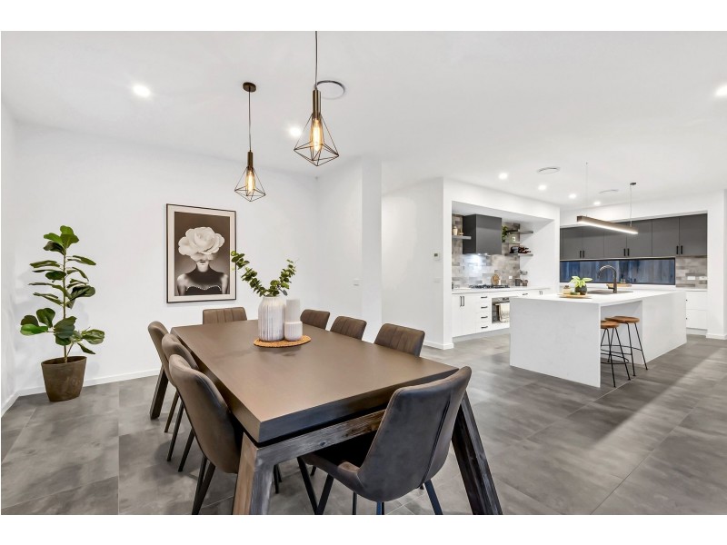 32 Lanata Street, South Morang VIC 3752