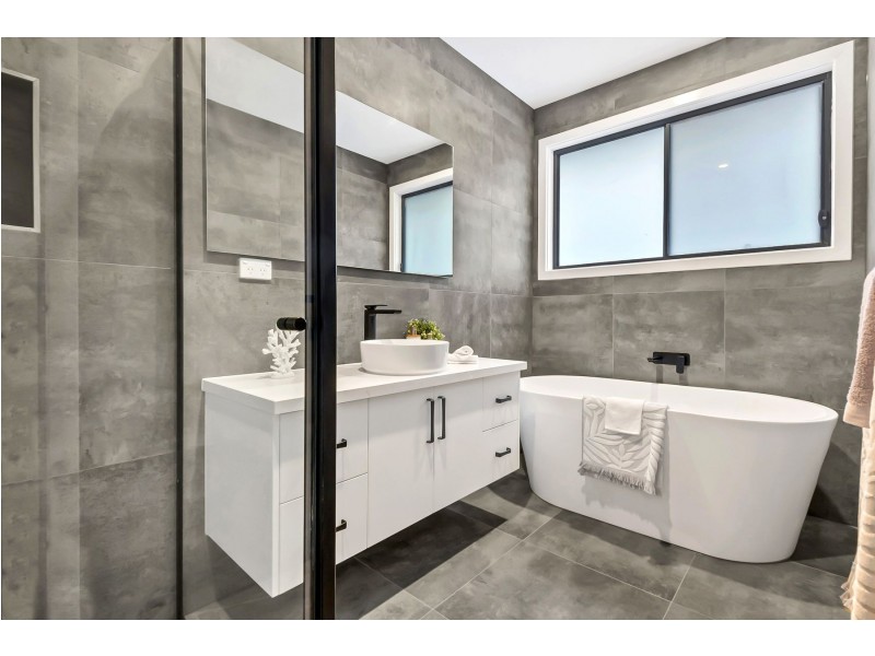 32 Lanata Street, South Morang VIC 3752