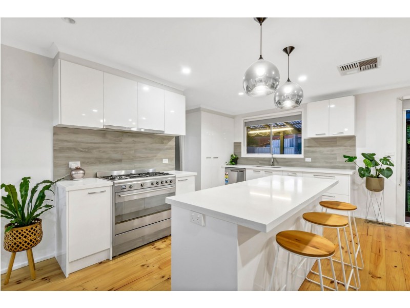 14 Queenscliff Road, Thomastown VIC 3074