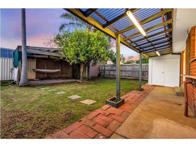 14 Queenscliff Road, Thomastown VIC 3074