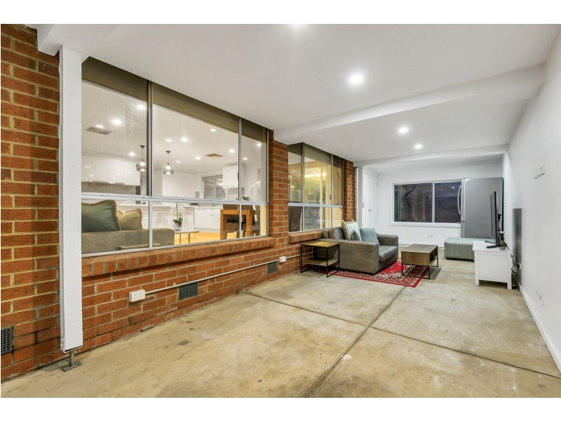 14 Queenscliff Road, Thomastown VIC 3074