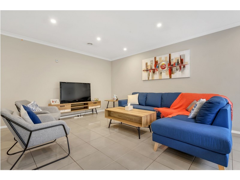 16 Bottlebrush Road, Craigieburn VIC 3064