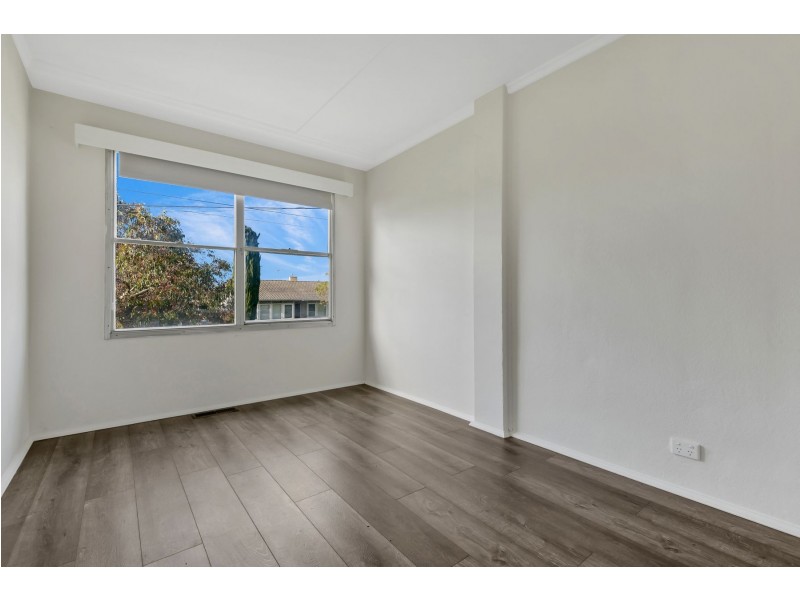 31 Drouin Street, Dallas VIC 3047