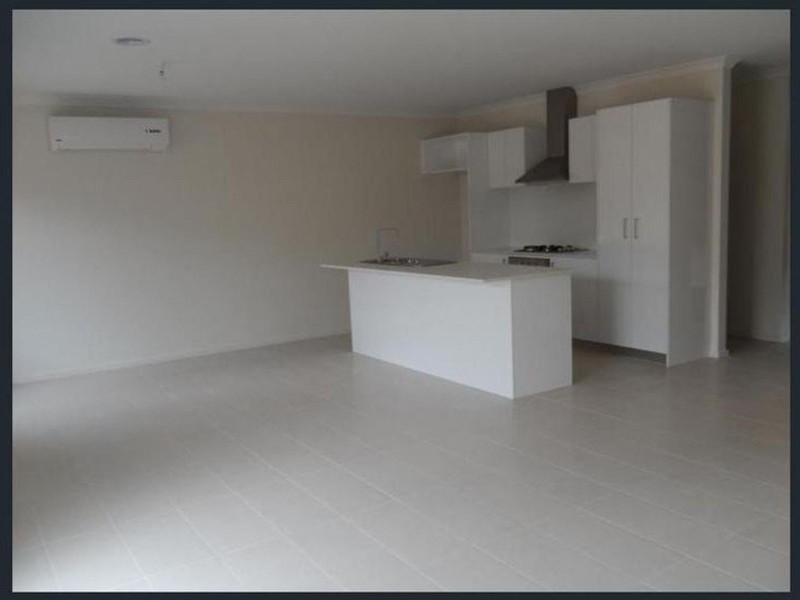 9 Hollaway Drive, Mernda VIC 3754