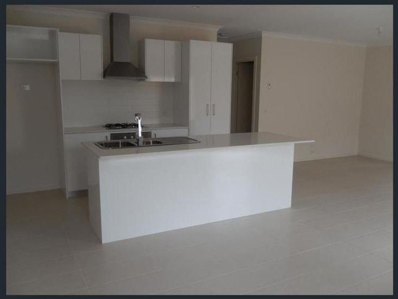 9 Hollaway Drive, Mernda VIC 3754