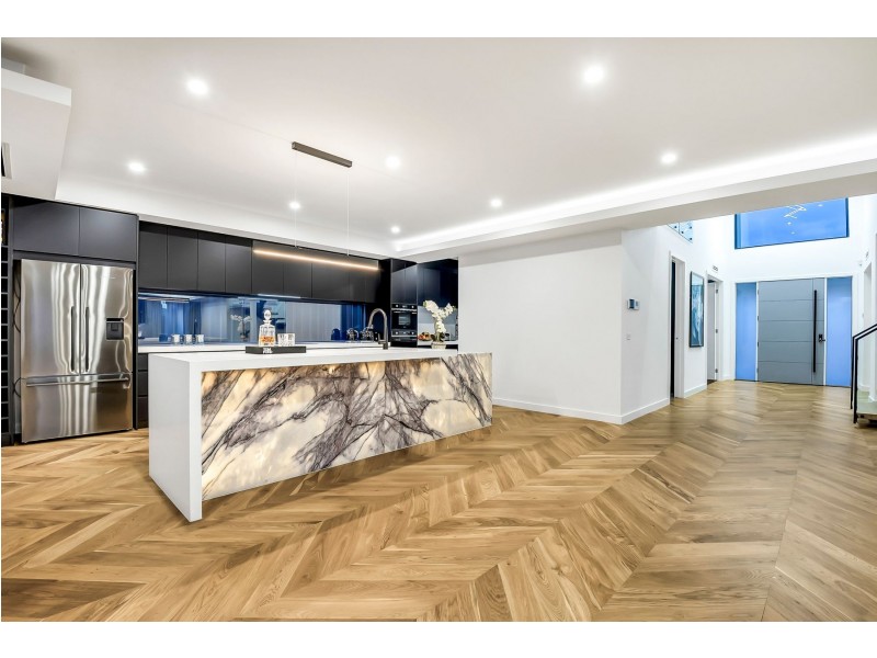 6 Joybelle Way, South Morang VIC 3752