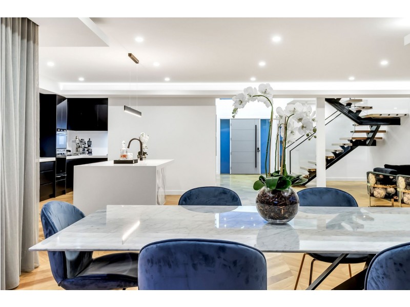 6 Joybelle Way, South Morang VIC 3752