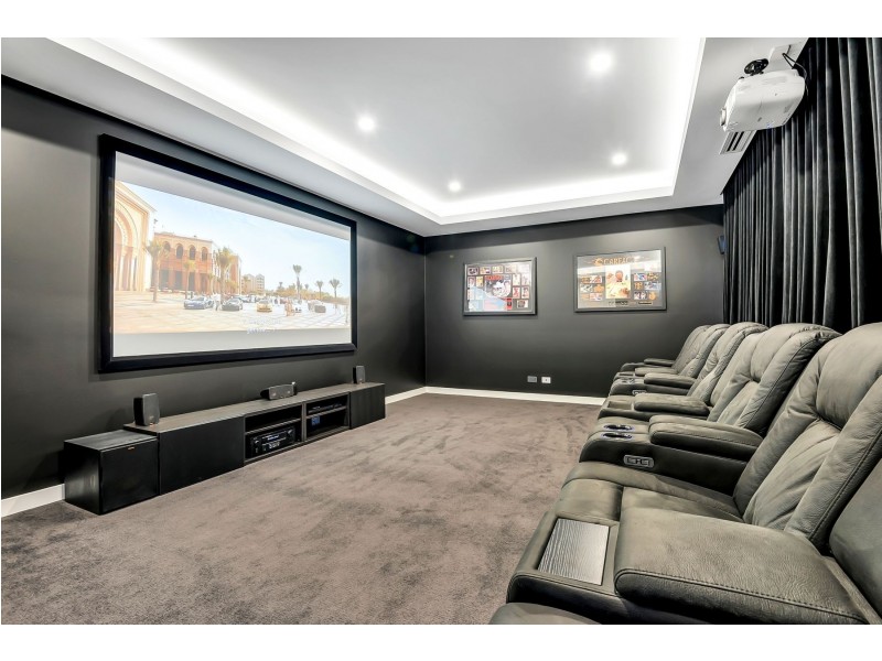 6 Joybelle Way, South Morang VIC 3752