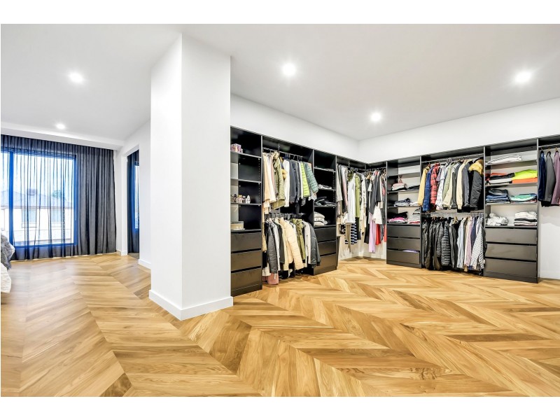 6 Joybelle Way, South Morang VIC 3752