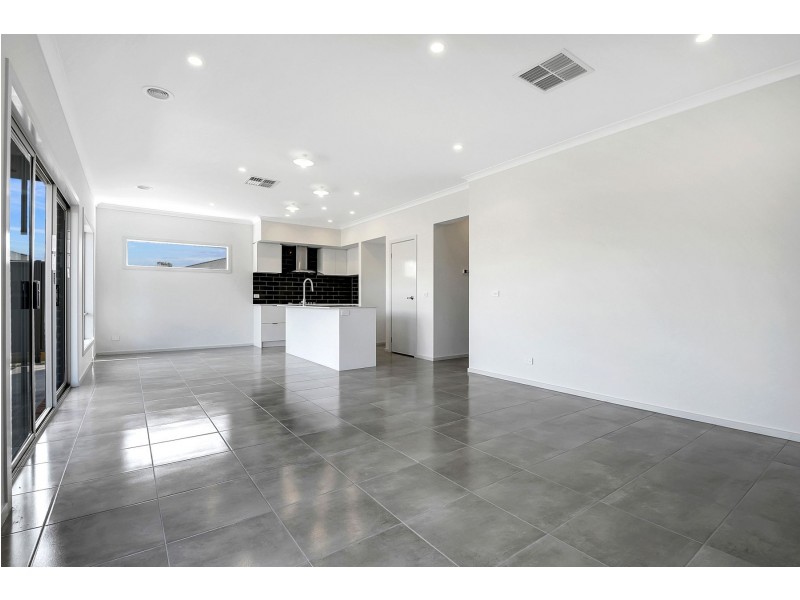39 Graphite Crescent, Wollert VIC 3750