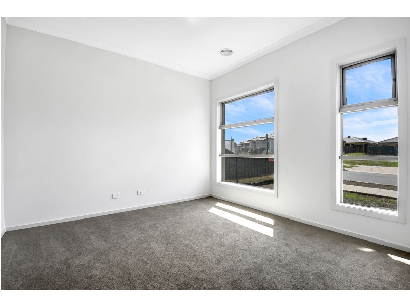39 Graphite Crescent, Wollert VIC 3750