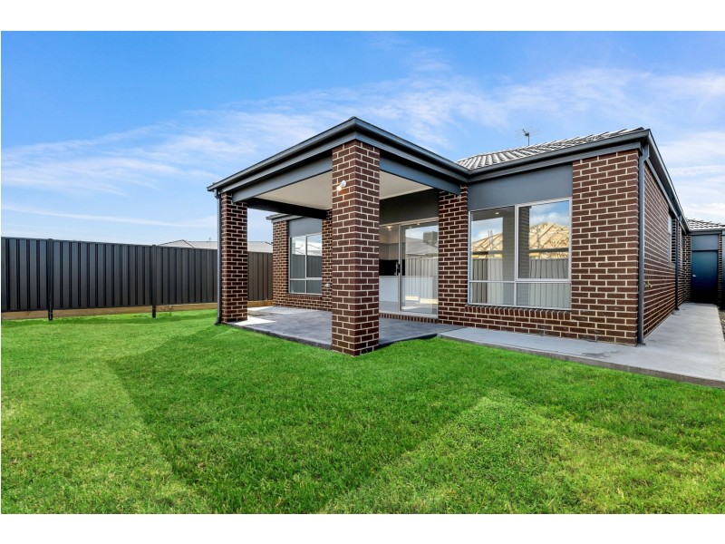 39 Graphite Crescent, Wollert VIC 3750