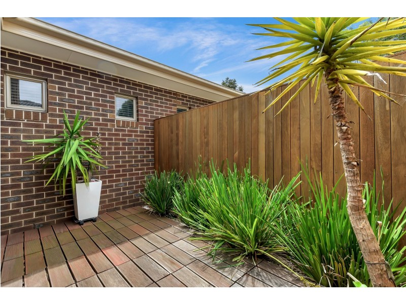 37 Viewgrand Boulevard, Epping VIC 3076