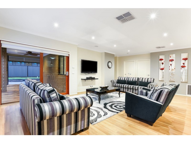 31 Ben Loman Circuit, Craigieburn VIC 3064