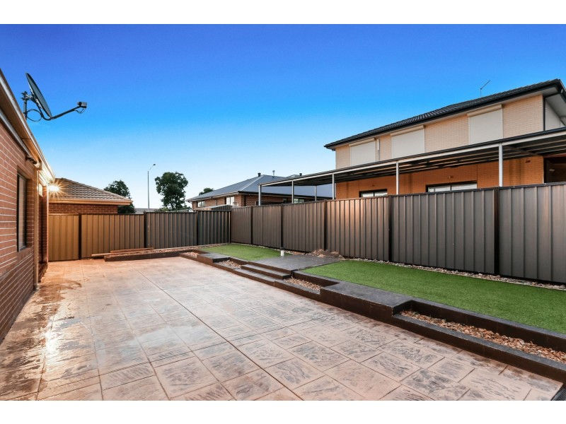 31 Ben Loman Circuit, Craigieburn VIC 3064