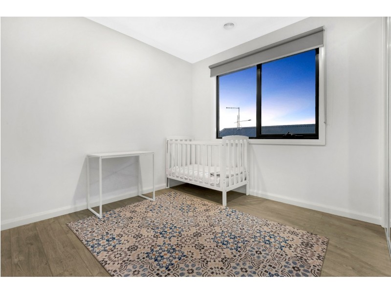16 Naracoorte Avenue, Wollert VIC 3750
