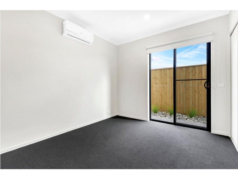 5 Soho Crescent, Wollert VIC 3750