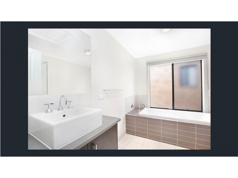 6 Boulder Walk, Epping VIC 3076