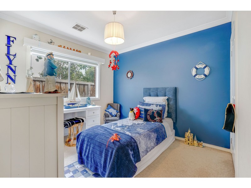 26 Kinkora Crescent, South Morang VIC 3752