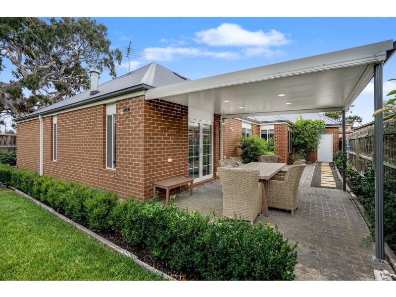 26 Kinkora Crescent, South Morang VIC 3752