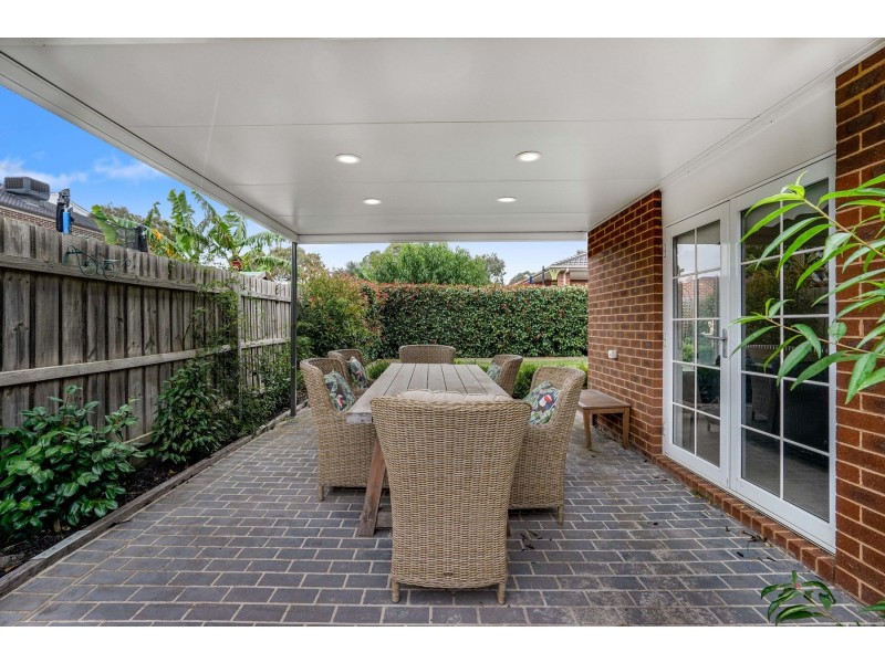 26 Kinkora Crescent, South Morang VIC 3752