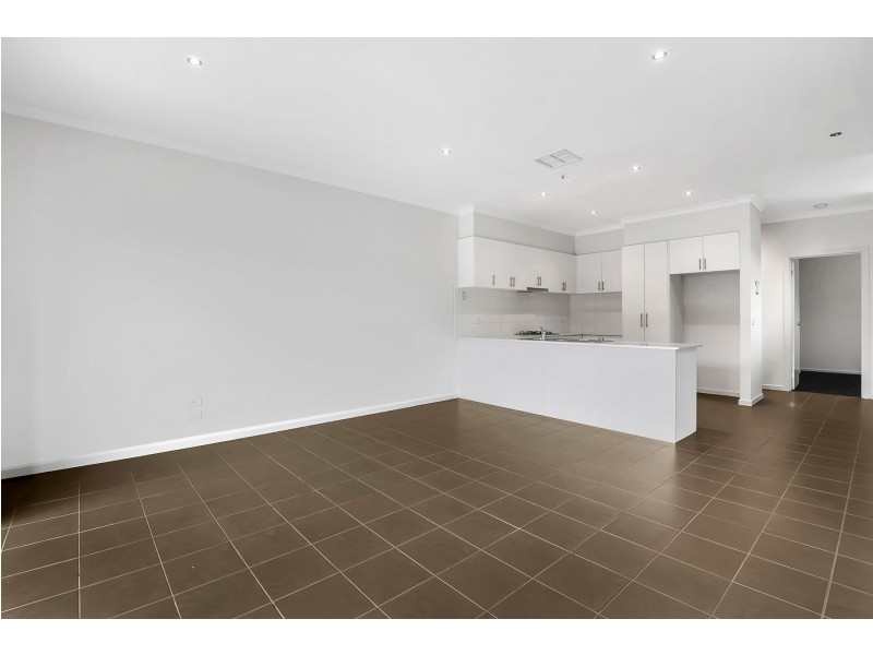 294 The Lakes Boulevard, South Morang VIC 3752