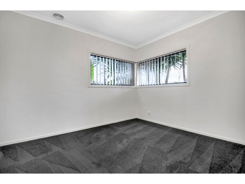 294 The Lakes Boulevard, South Morang VIC 3752