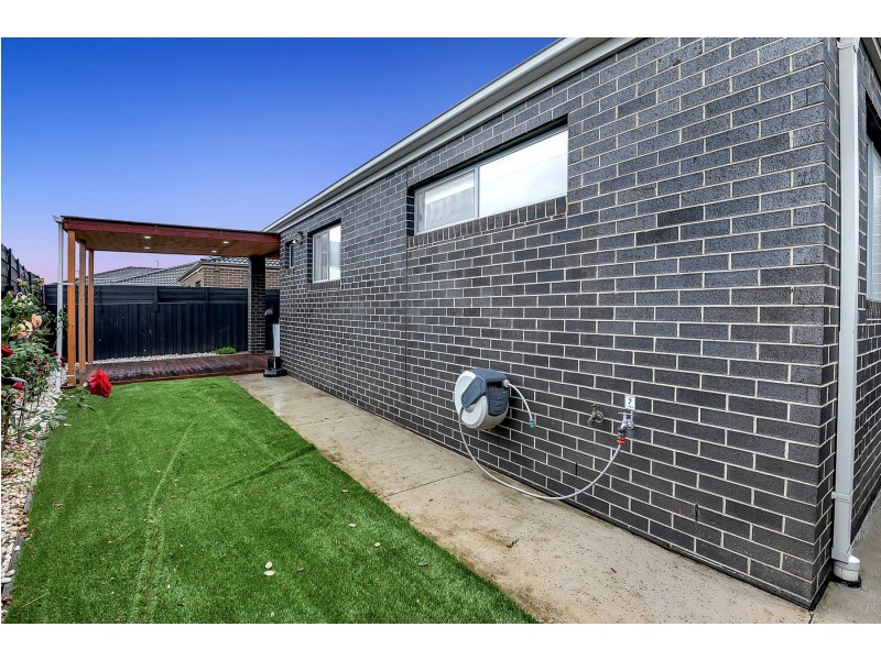 14 Leviticus Street, Epping VIC 3076