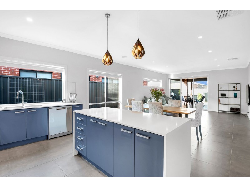 88 Bullion Avenue, Wollert VIC 3750