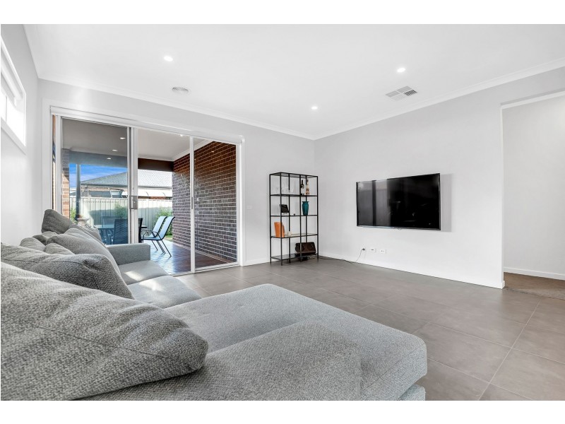 88 Bullion Avenue, Wollert VIC 3750