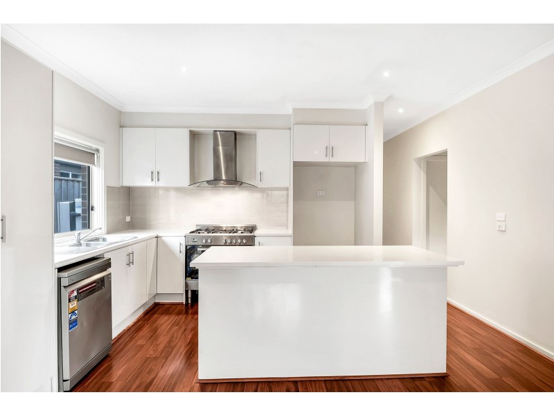 8 Urban Drive, Epping VIC 3076