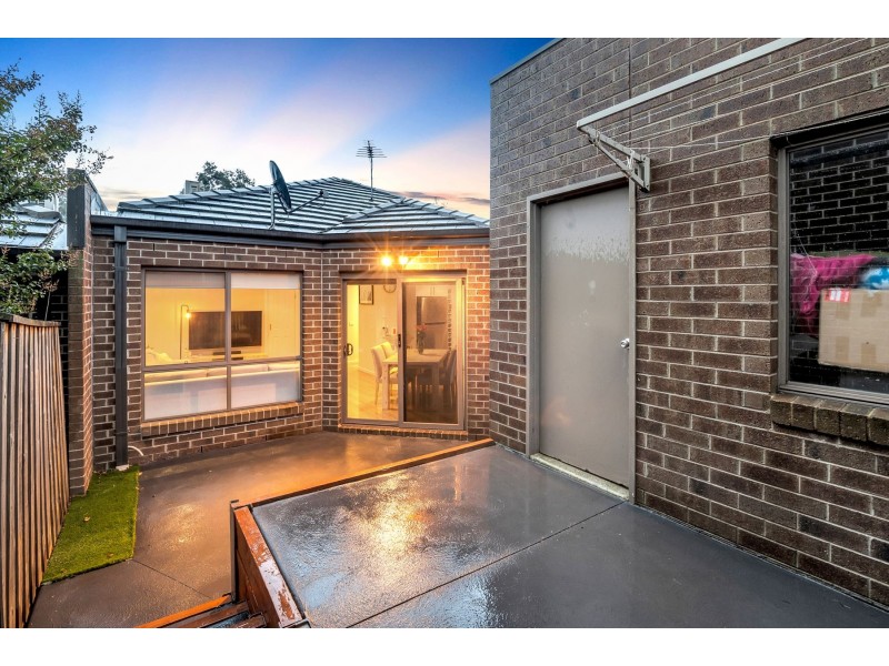 4 Gatehouse Walk, Epping VIC 3076