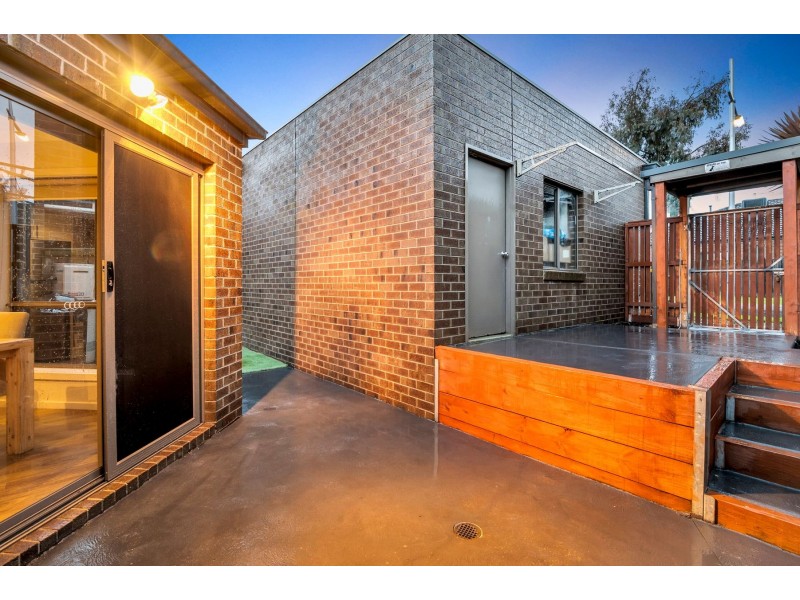4 Gatehouse Walk, Epping VIC 3076