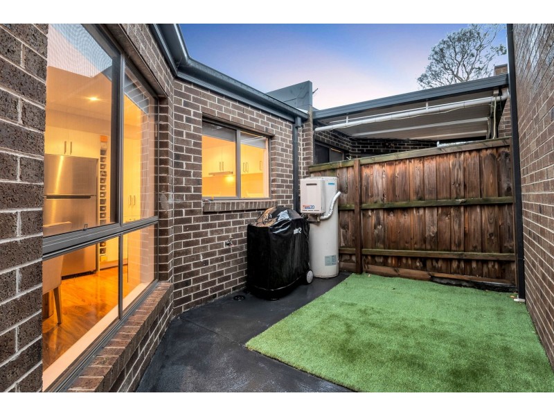 4 Gatehouse Walk, Epping VIC 3076
