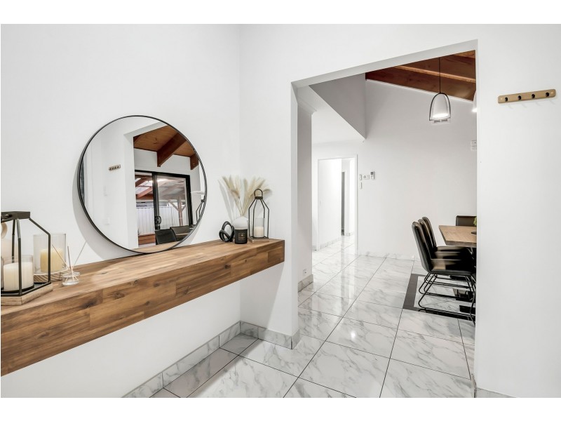 70 Prince of Wales Avenue, Mill Park VIC 3082