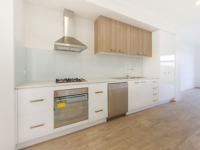 4 Toombal Place, Craigieburn VIC 3064