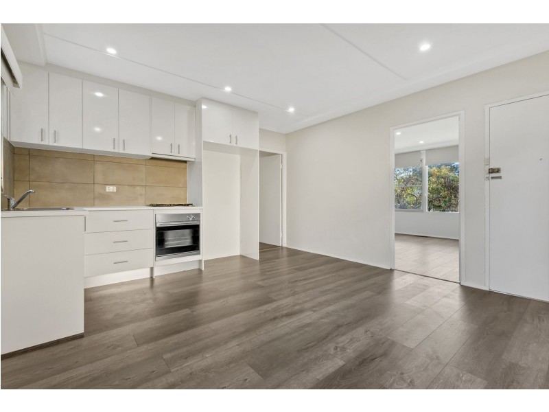 31 Drouin Street, Dallas VIC 3047