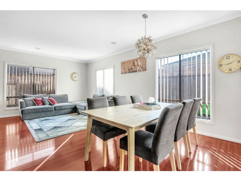 21 Mombassa Drive, Wollert VIC 3750