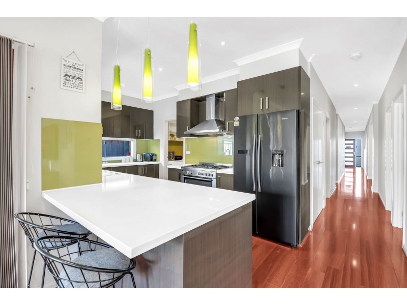 21 Mombassa Drive, Wollert VIC 3750