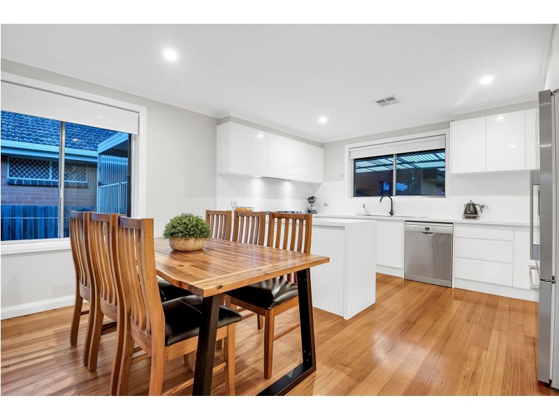 13 Currawong Avenue, Lalor VIC 3075